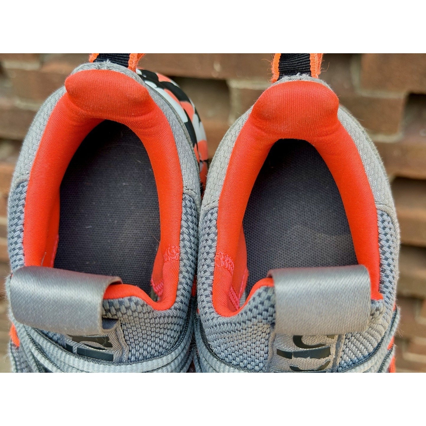 adidas Lite Racer Adapt 7.0 Kids Size 2 Grey Solar Red Slip On Sneakers IE8703