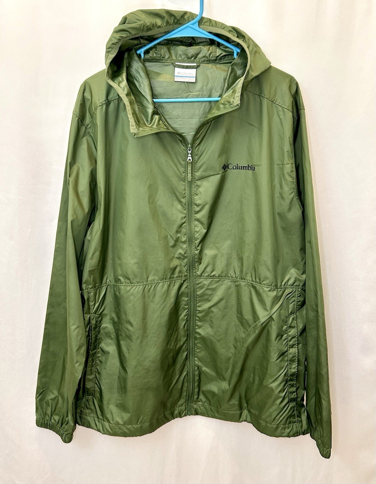 NWOT Columbia Windbreaker Jacket Water Resistant Sage Green Hooded Men’s Large