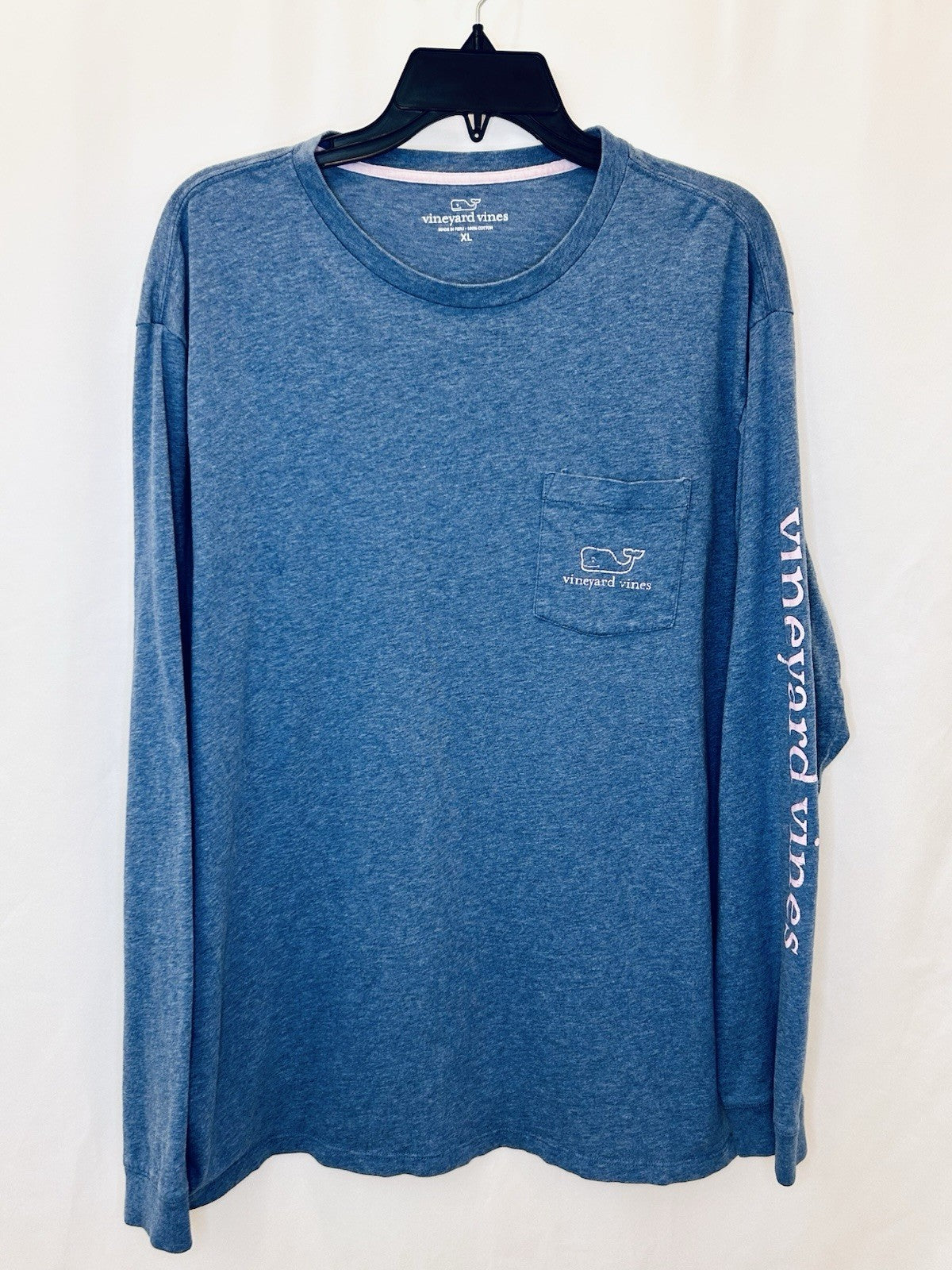 Vineyard Vines Men's XL Long Sleeves Shirt Blue With Pink Whale