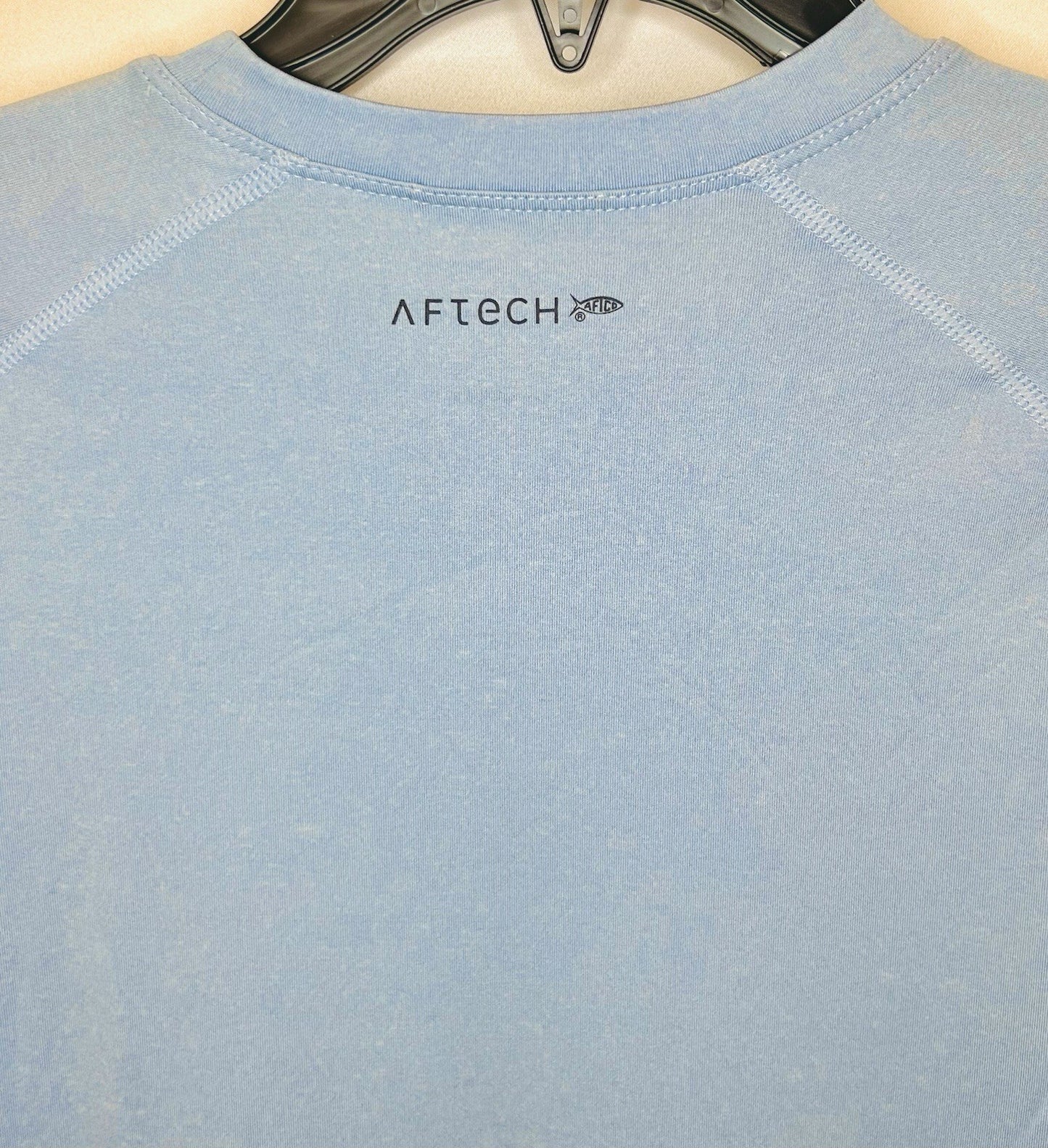 NWT AFTCO SAMURAI SUN SHIRT - MEN’S SIZE Medium - Light Blue With Navy Blue Logo