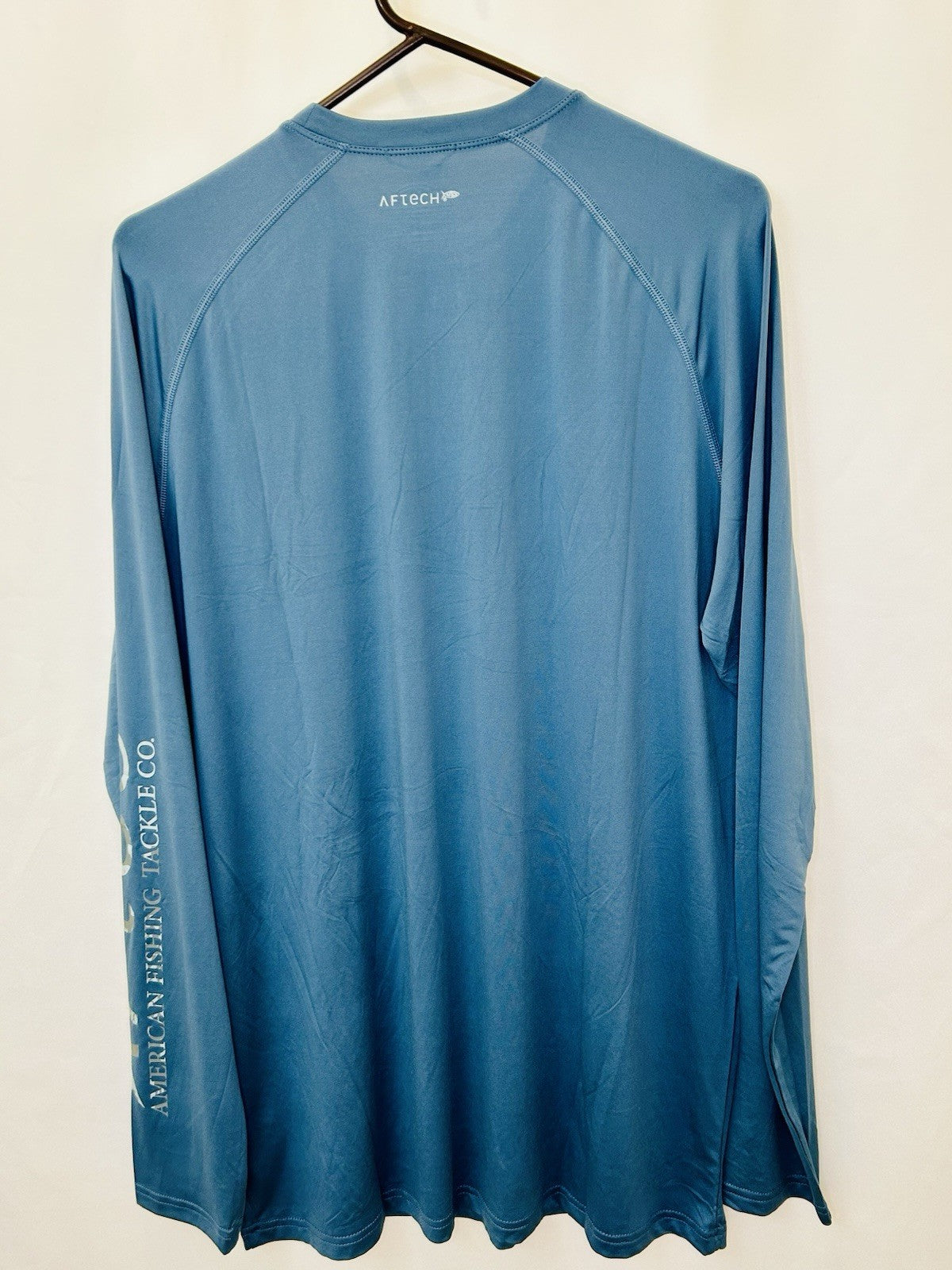 NWT AFTCO SAMURAI SUN SHIRT - MEN’S SIZE LARGE - BLUE