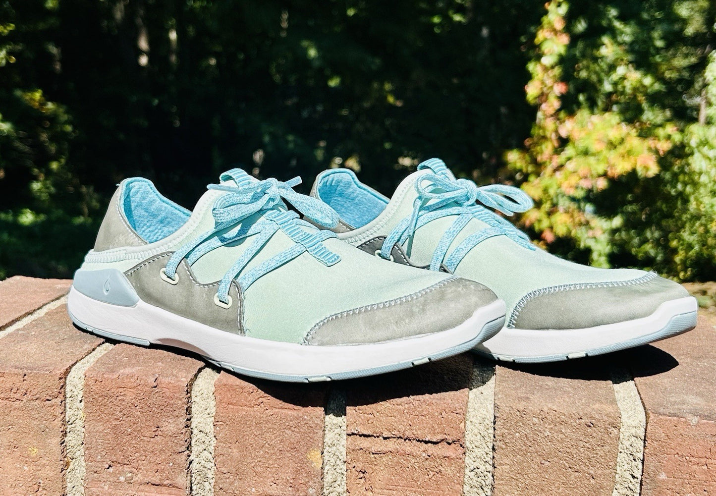 OLUKAI Miki Li / Pale Moss / Dolphin / Slip On Sneakers / Size 7 / Women's Shoes