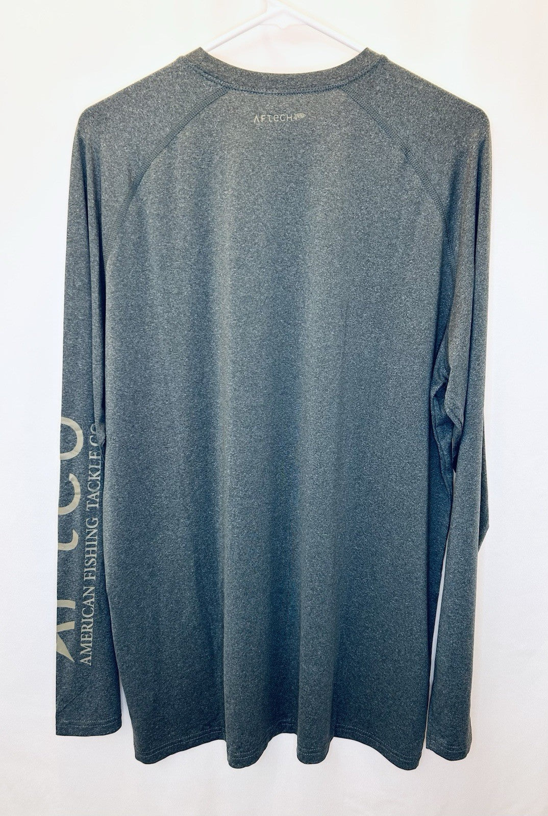 NWT AFTCO SAMURAI SUN SHIRT - MEN’S SIZE LARGE - GREY WITH TAN LOGO