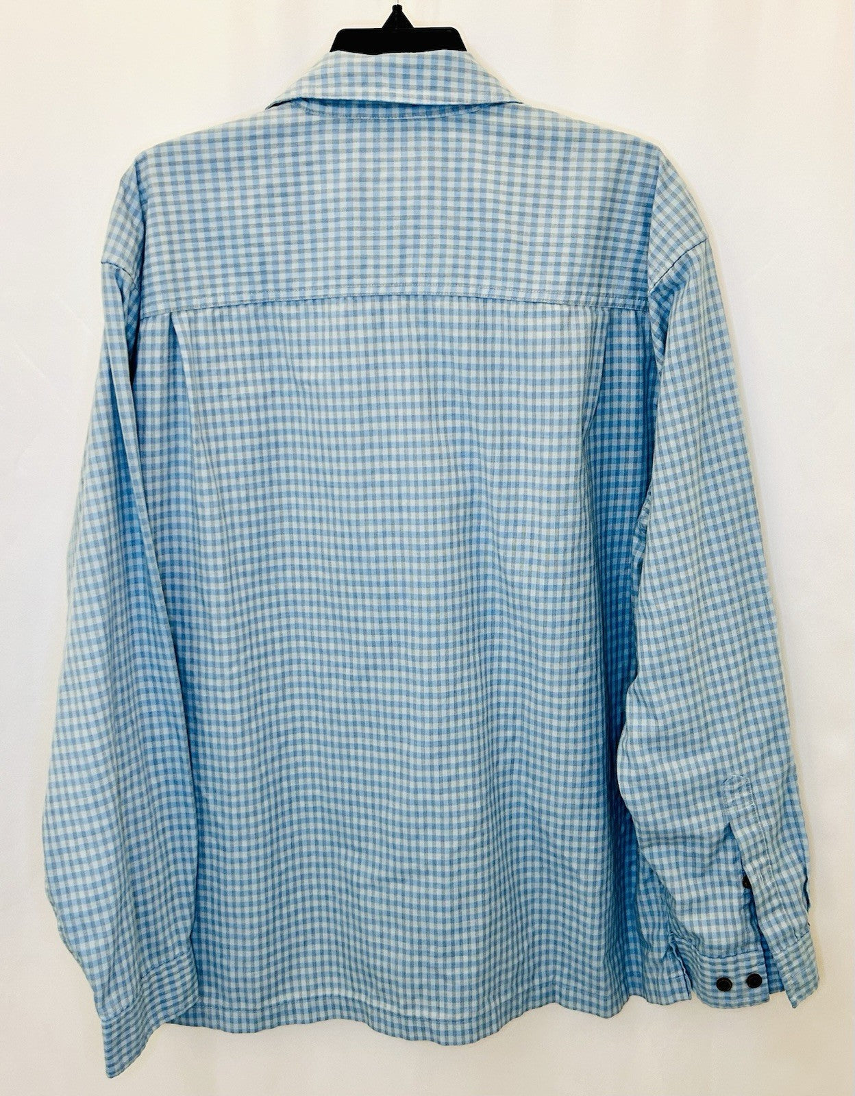 Patagonia Men’s Long Sleeve Light Blue Island Hopper Shirt Size Large