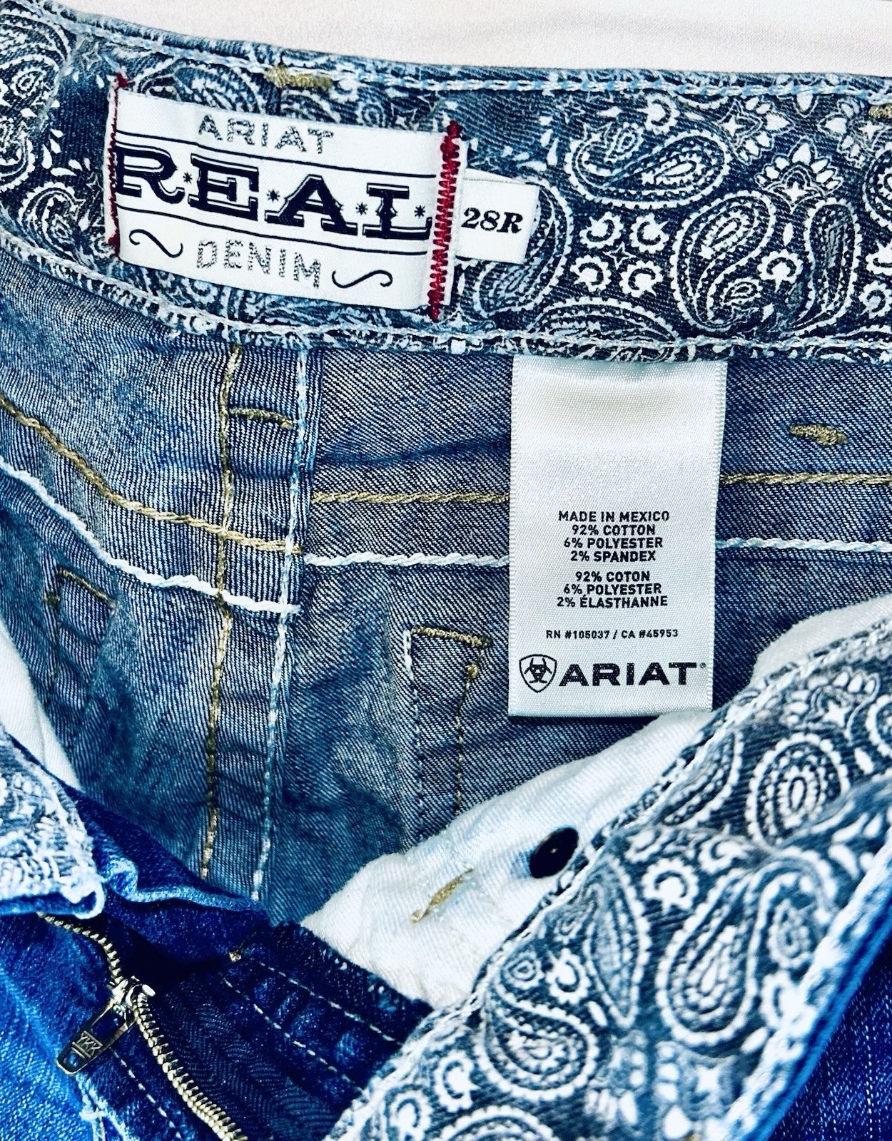 Ariat Real Denim 28R Jeans | Medium Wash | *Measure To 28x30*