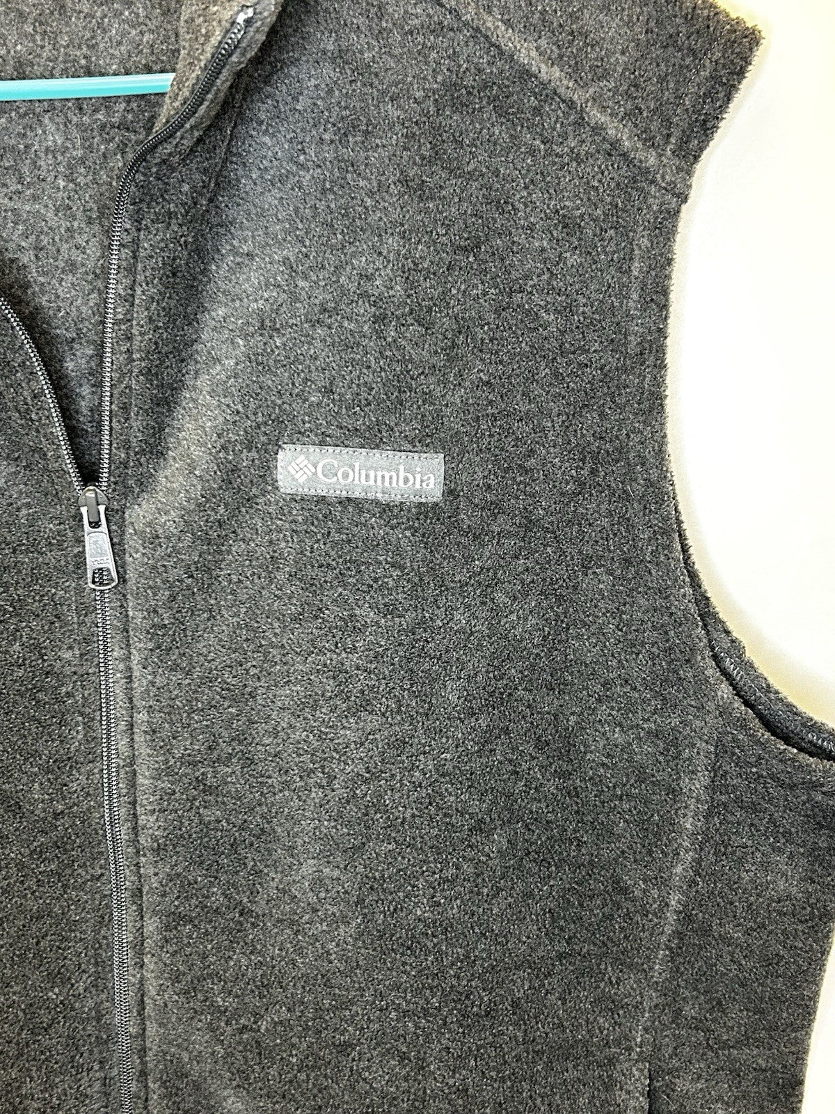 NWOT Columbia Full Zip Vest Mens L Gray Fleece Zipped Pockets Sleeveless