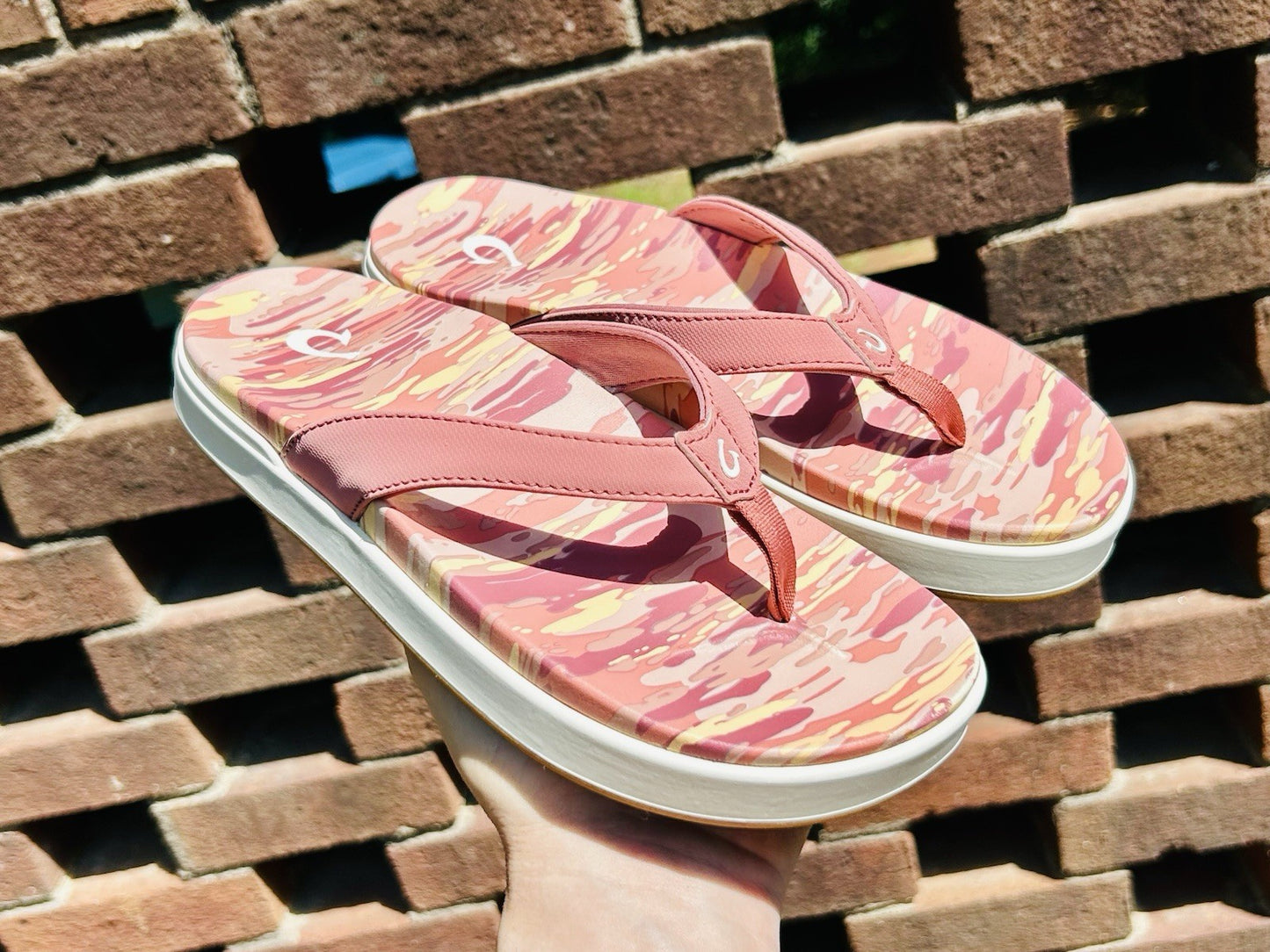 Olukai Women’s Nu’A PI’O Ash Rose Wai Camo Beach Sandals Flip Flop Slip On Sz 7