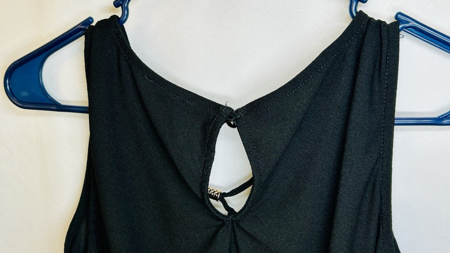AUW Light Weight Short Sleeve Gold Detail at Neckline Black