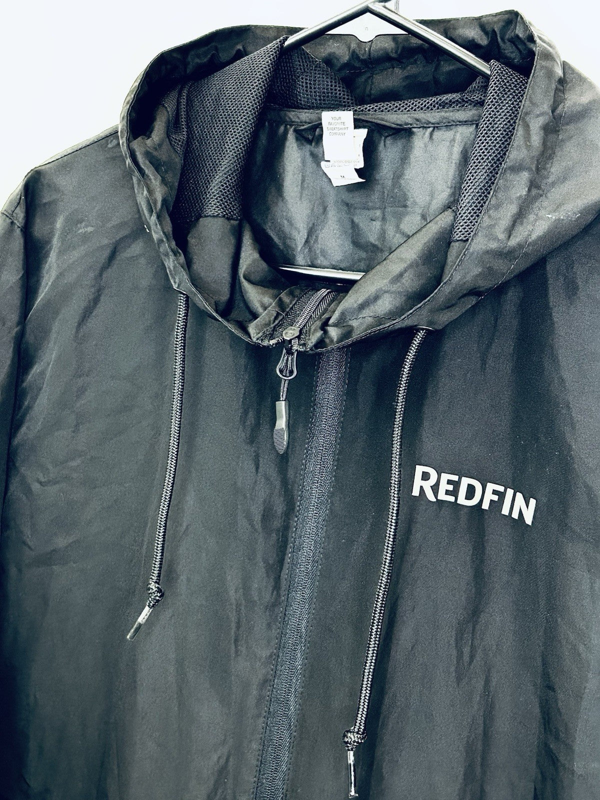 Redfin Men’s Medium Windbreaker/Rain Coat