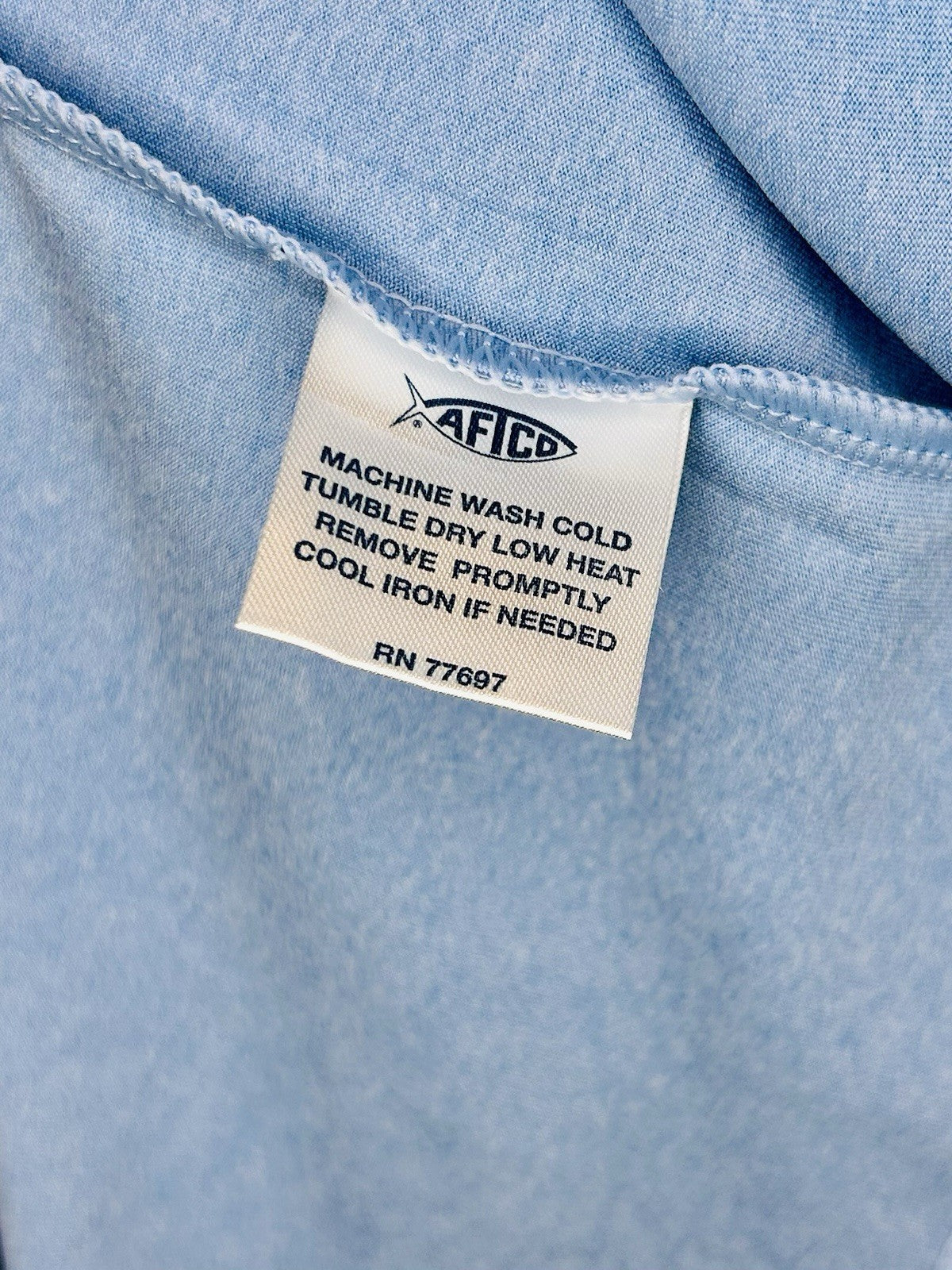 NWT AFTCO SAMURAI SUN SHIRT - MEN’S SIZE Medium - Light Blue With Navy Blue Logo