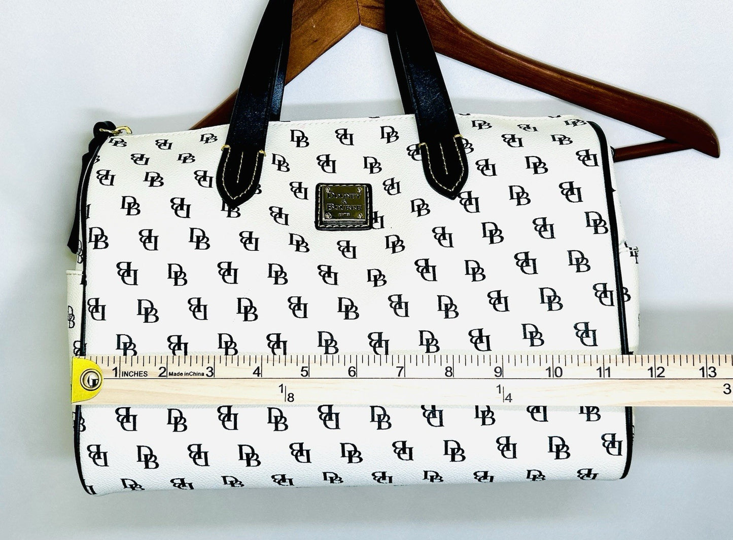 RARE!!! NWOT! Dooney Bourke Greta Olivia Satchel White With Black Leather
