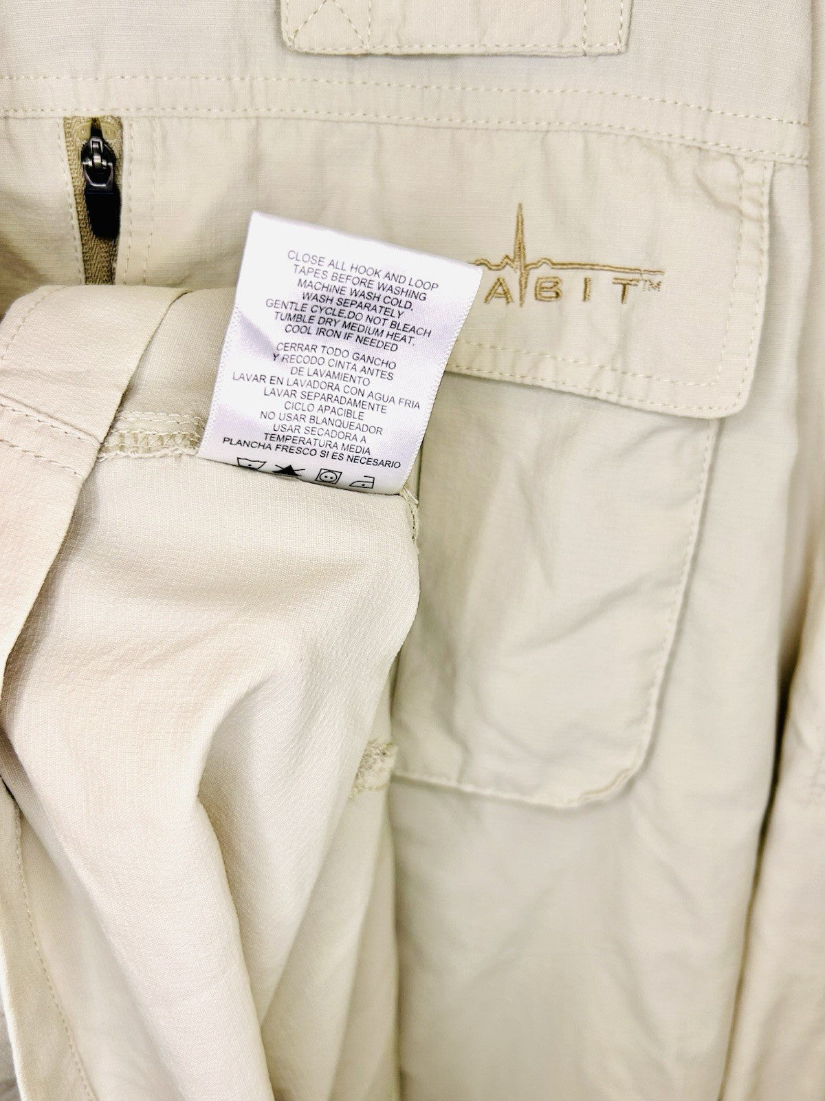 Habit Vented Fishing Shirt Men's XL Tan/Camo Pockets 30+Solar-Factor Long Sleeve