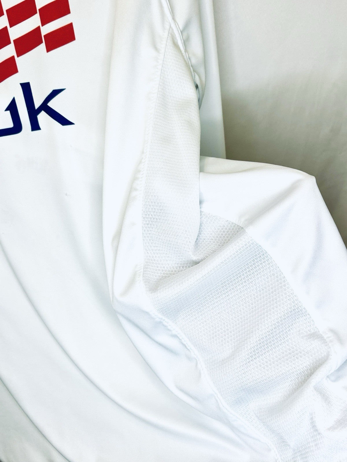 Men's Huk Pursuit Flag Long Sleeve White Shirt Size Large MSRP $45
