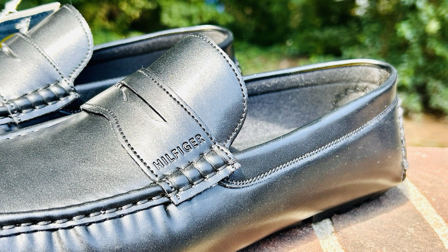 NWT Tommy Hilfiger Men's Amile Driving Style Loafer Black Men’s Size 9