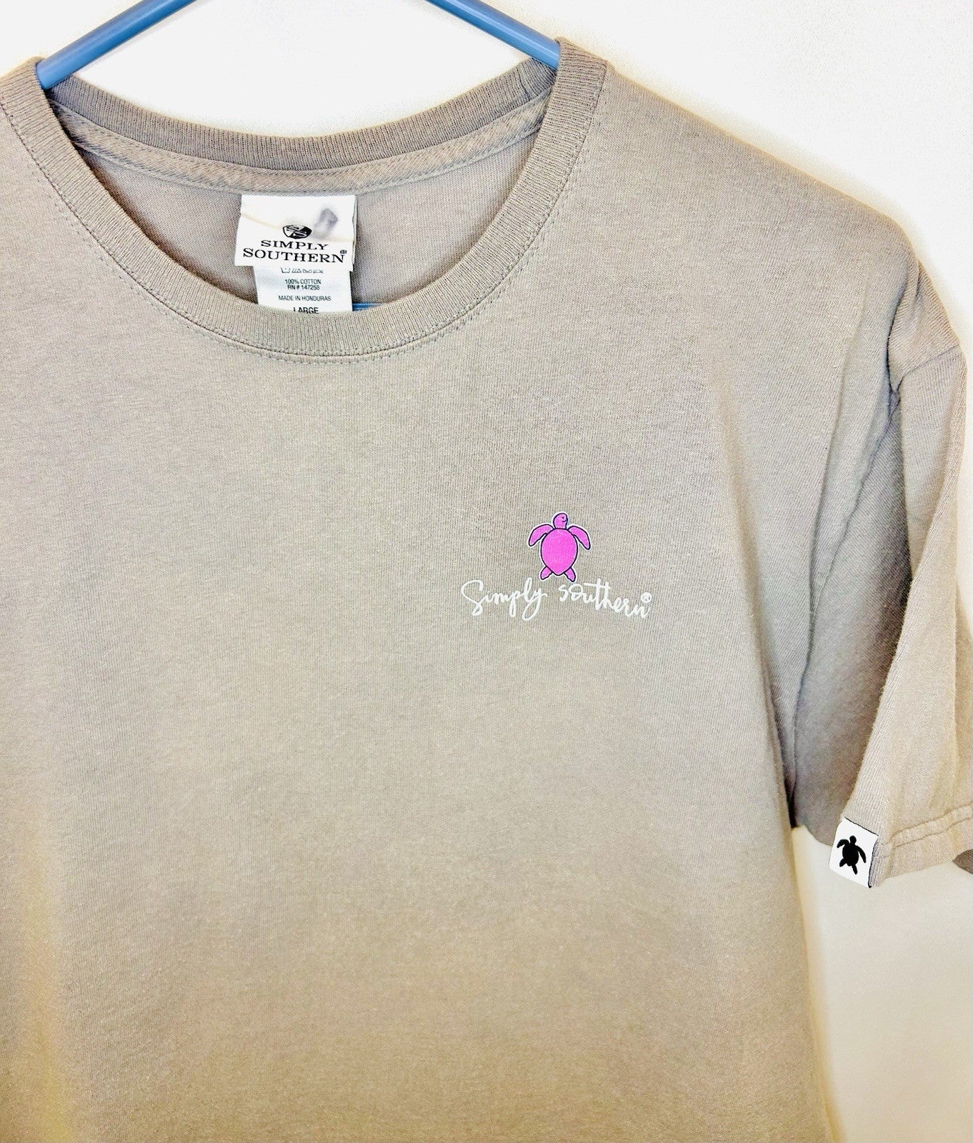 Simply Southern T-Shirt / Women’s Large / Light Brown / Teacher Turtle