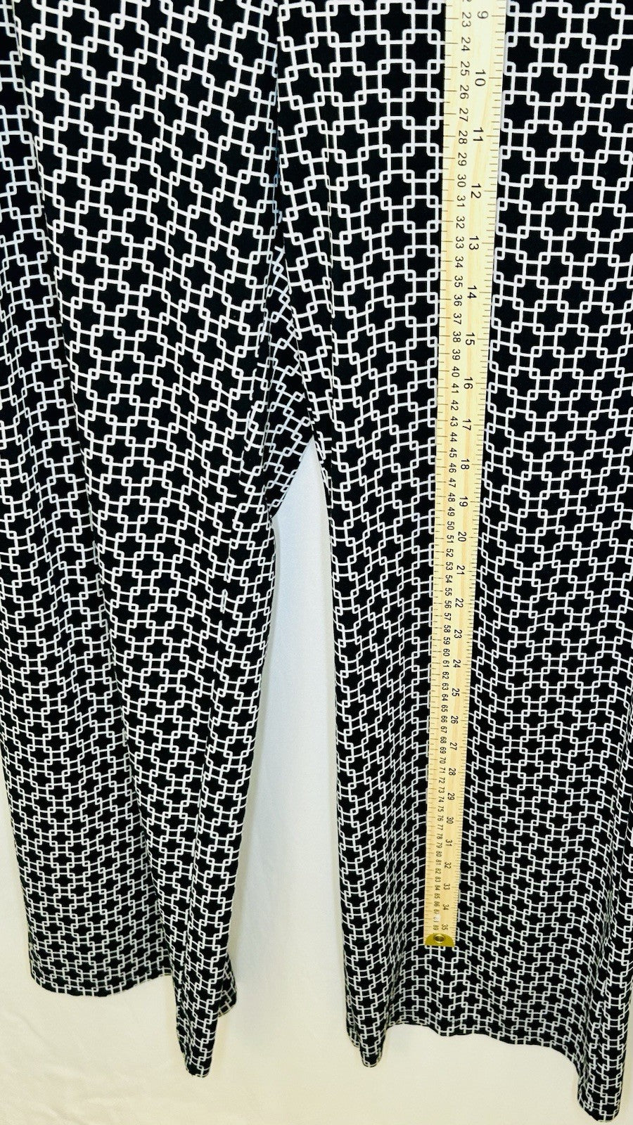 Robert Louis Stretchy Pants Black/White Geometric Size M Pull On Wide Leg