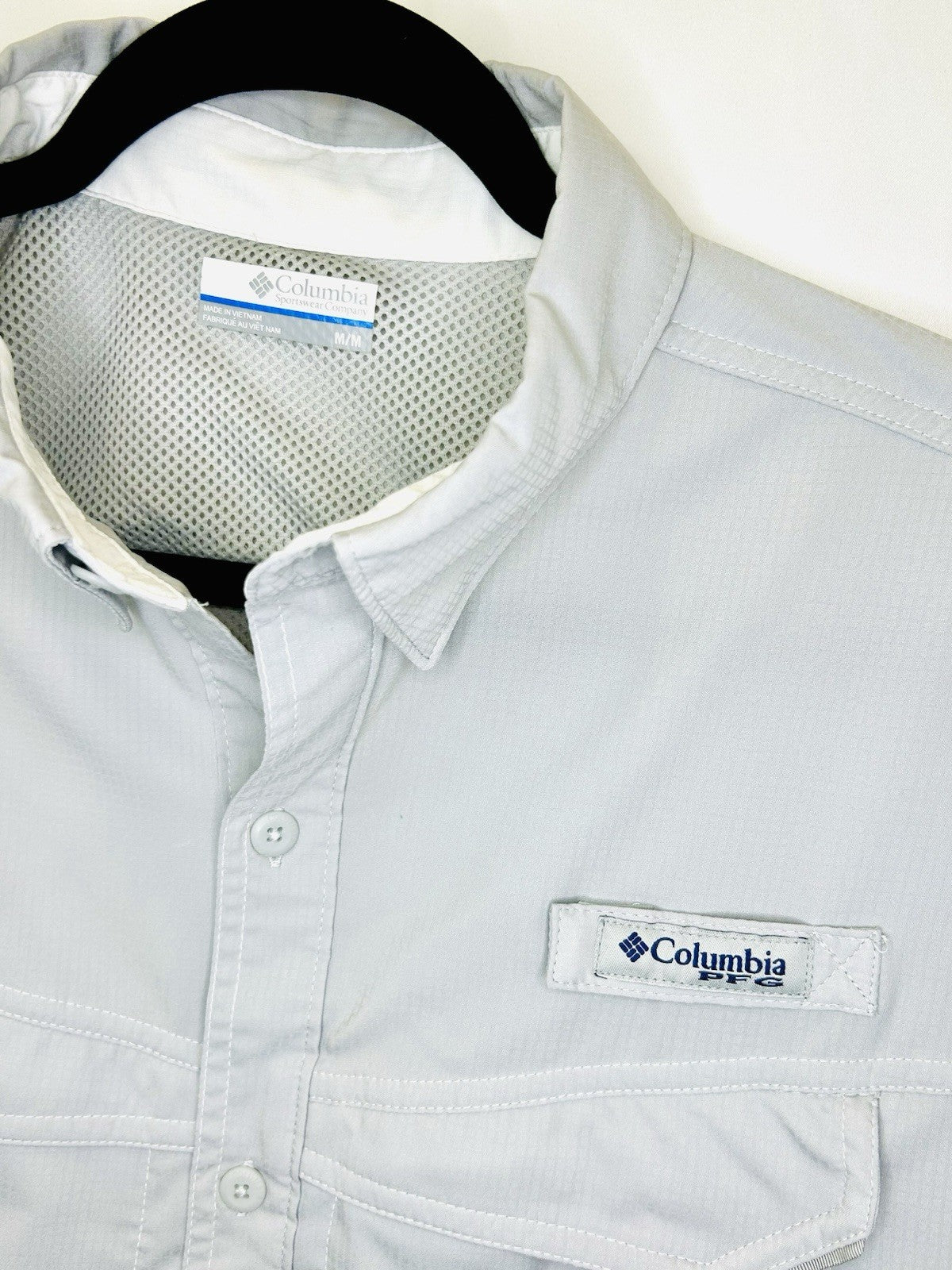 Columbia PFG Omni-Wick Fishing Shirt Mens Medium Button-Up Lightweight Hiking