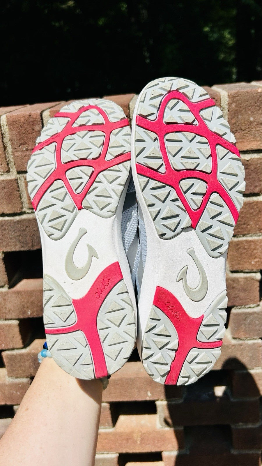 Olukai Women's Miki Trainer Athletic Casual Shoe Pale Grey/Poi Size 7M