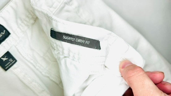 Eddie Bauer Women’s Shorts LEGEND WASH Stretch Slightly Curvy White Size 12
