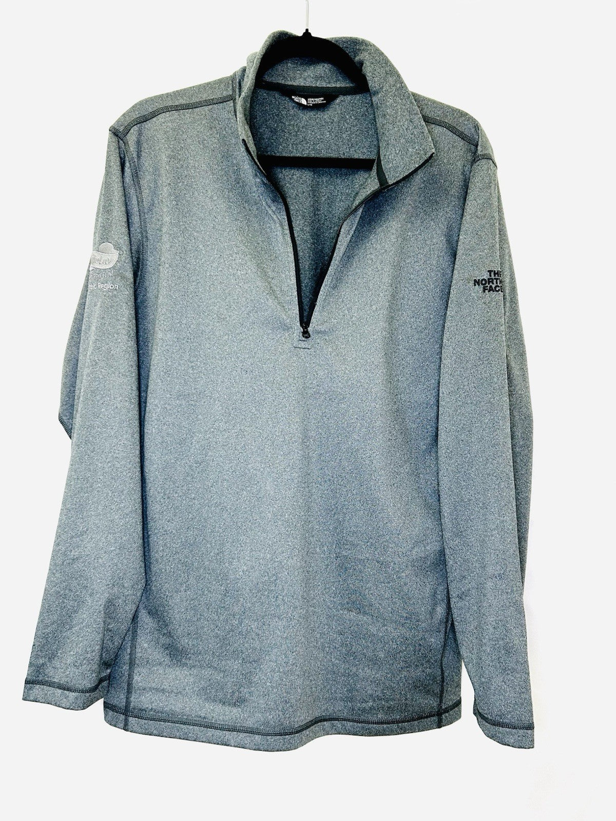 The North Face 1/4 Zip Pullover | Grey | Men’s Large | Polyester