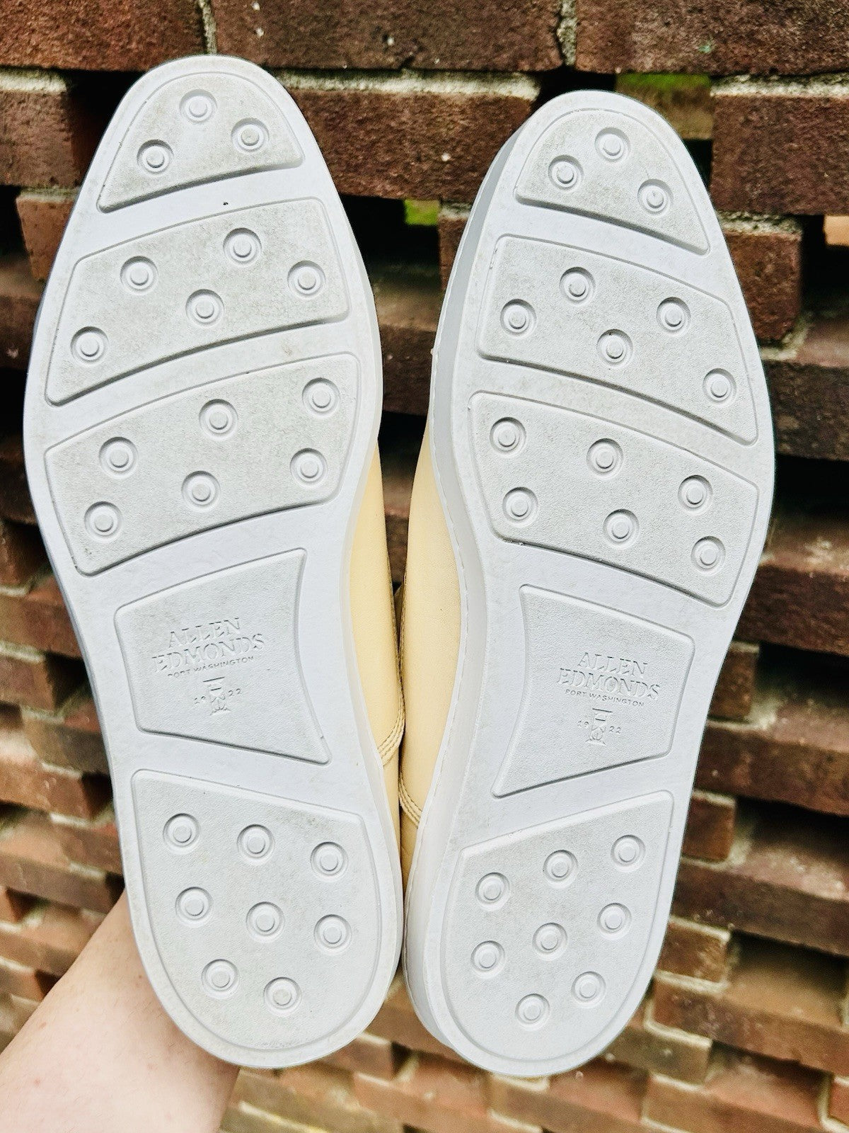 Allen Edmonds Men’s Park Sneaker | Size 10 | Parchment Leather | $300 Retail