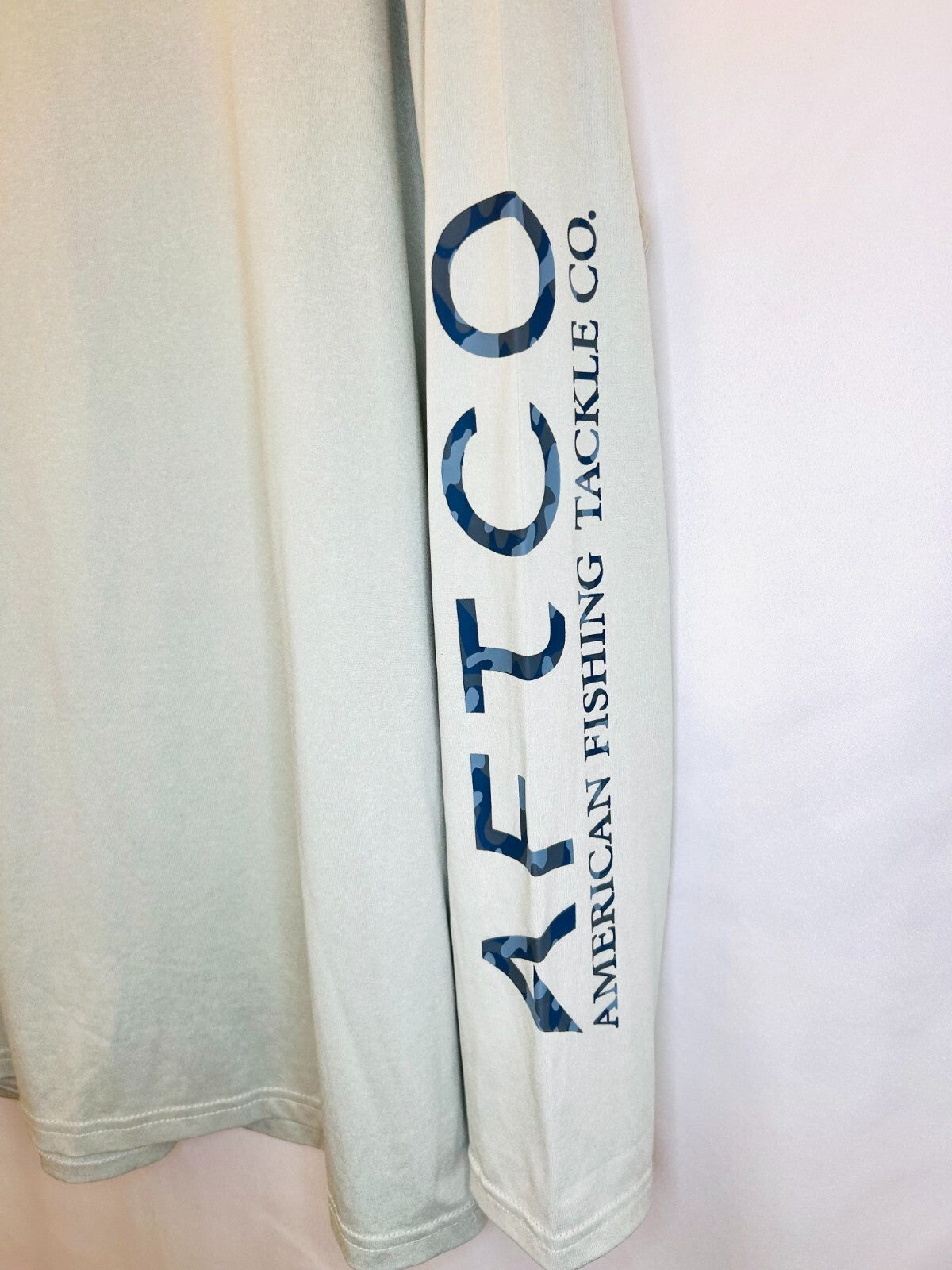 AFTCO SAMURAI SUN HOODIE MEN’S SIZE LARGE | Light Grey / Blue Camo | Worn Once!