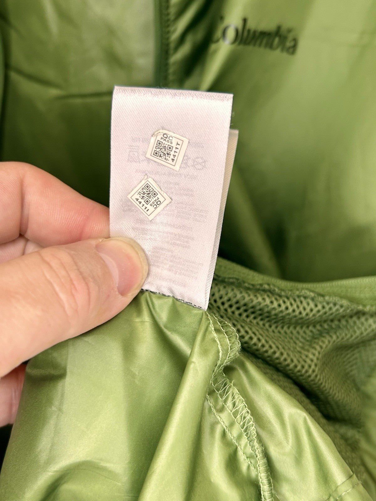 NWOT Columbia Windbreaker Jacket Water Resistant Sage Green Hooded Men’s Large