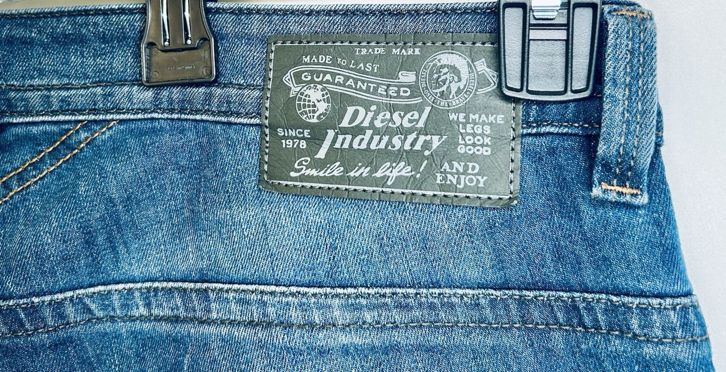 Diesel Jeans Thavar Men’s 34x33 Slim Skinny Fit Dark Wash (34x31 Measured)