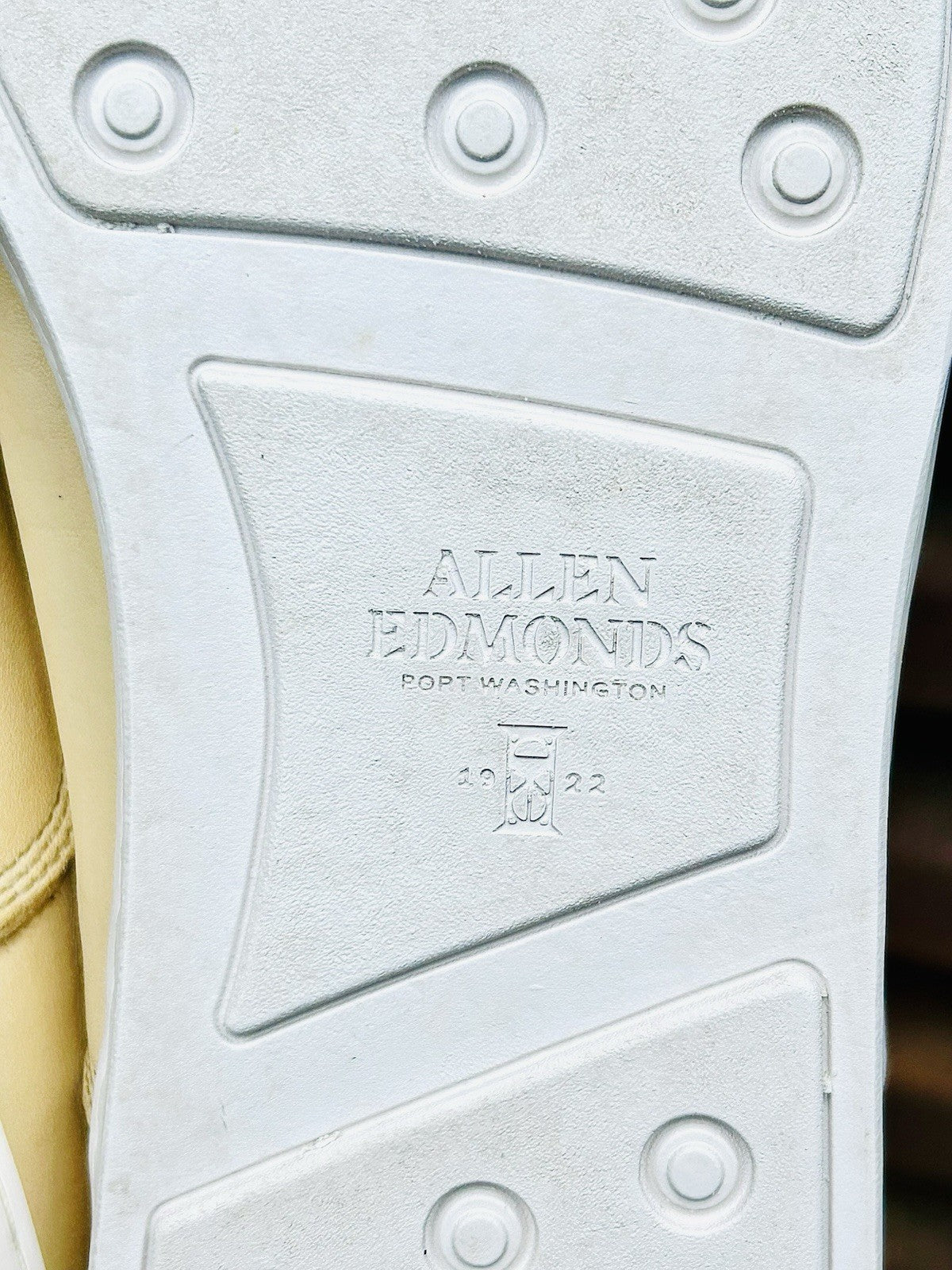 Allen Edmonds Men’s Park Sneaker | Size 10 | Parchment Leather | $300 Retail