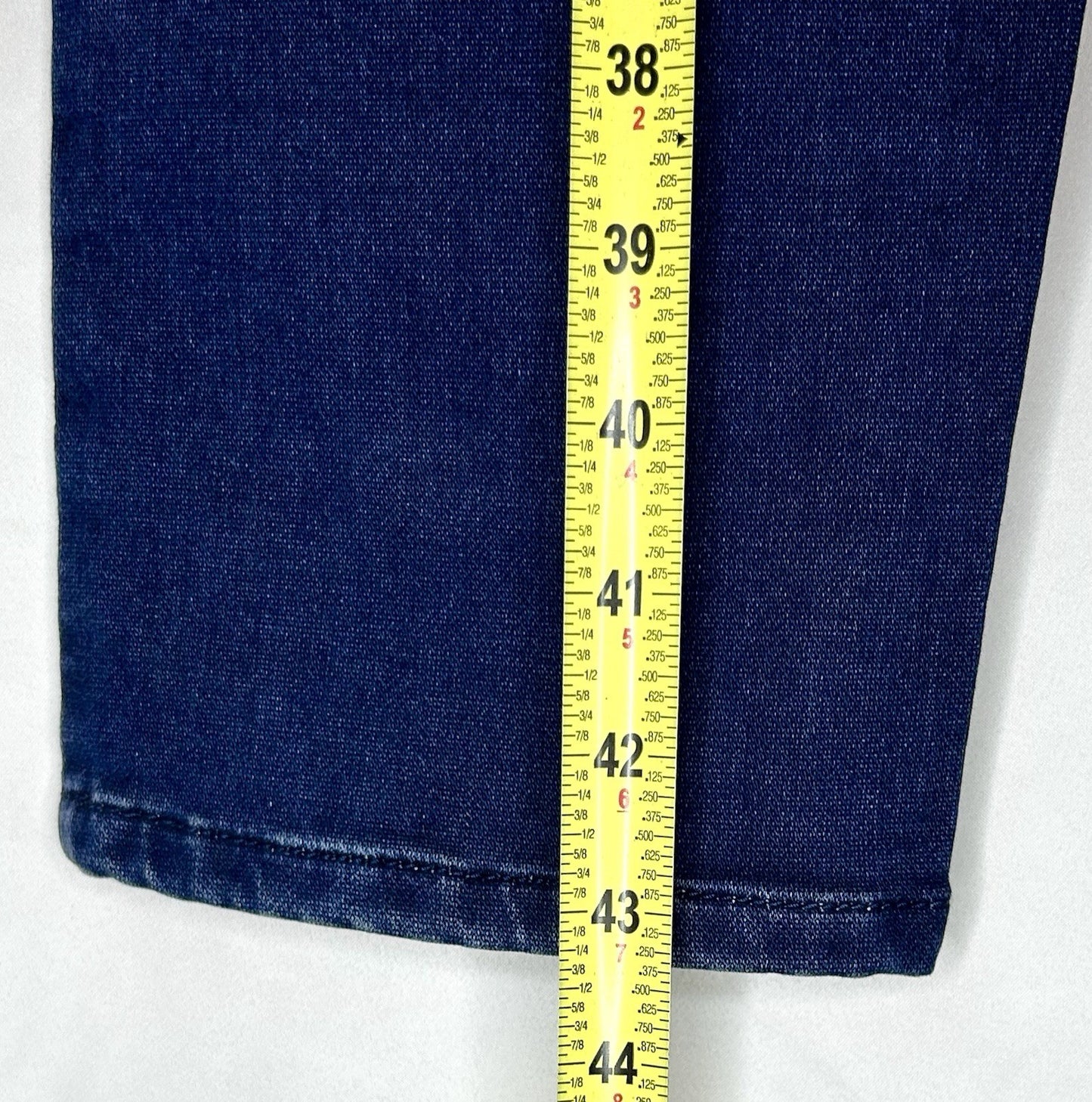 NWOT Integriti Jean Skinny Fit Men’s Size 36 Medium/Dark Wash