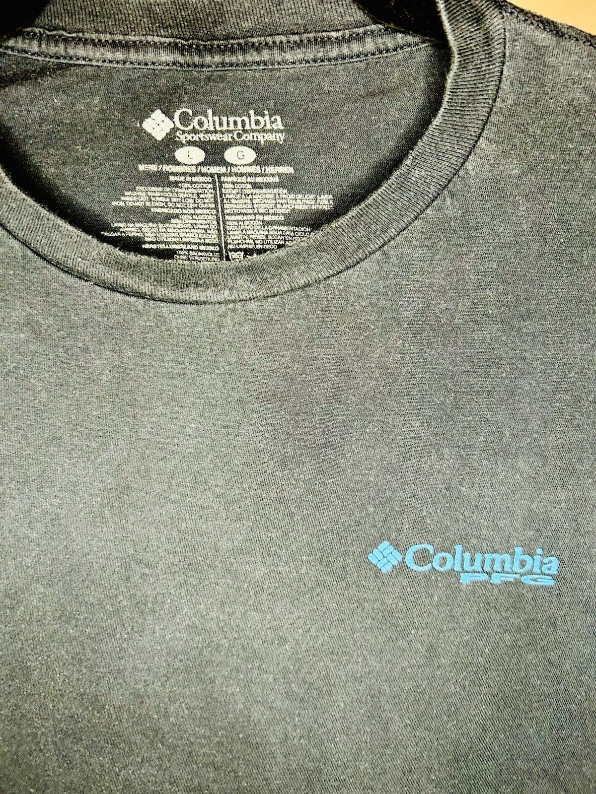 Columbia Men’s Large Blue Graphic T-shirt