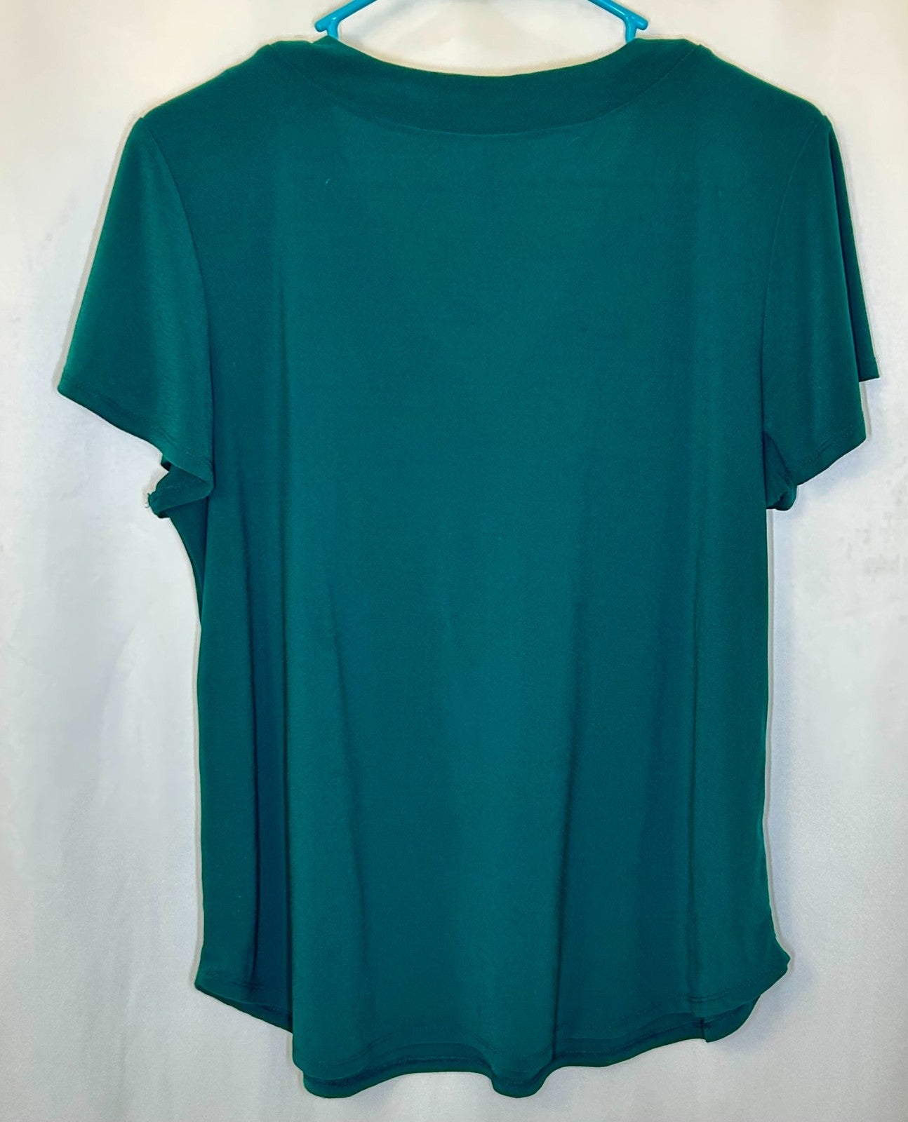 Love Scarlett Top Womens Large Green Short Sleeve Knit Beaded V-Neck Neck Solid