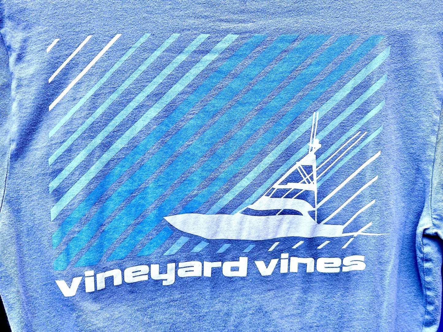 Vineyard Vine Men’s Small Blue Short Sleeve Boat Graphic Tee