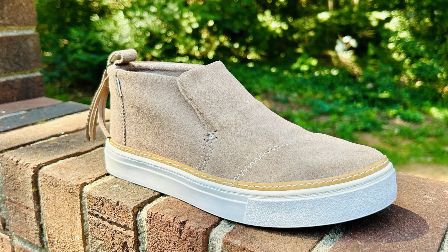 Toms Shoes Womens 7 Paxton Mid Cut Slip On Sneakers Brown Suede Back Zip Casual