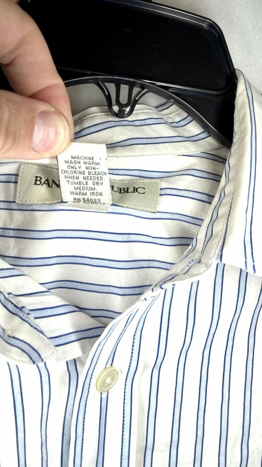 Banana Republic Shirt Men’s L 16-16.5 Button-Up Blue Striped Long Sleeves Cotton