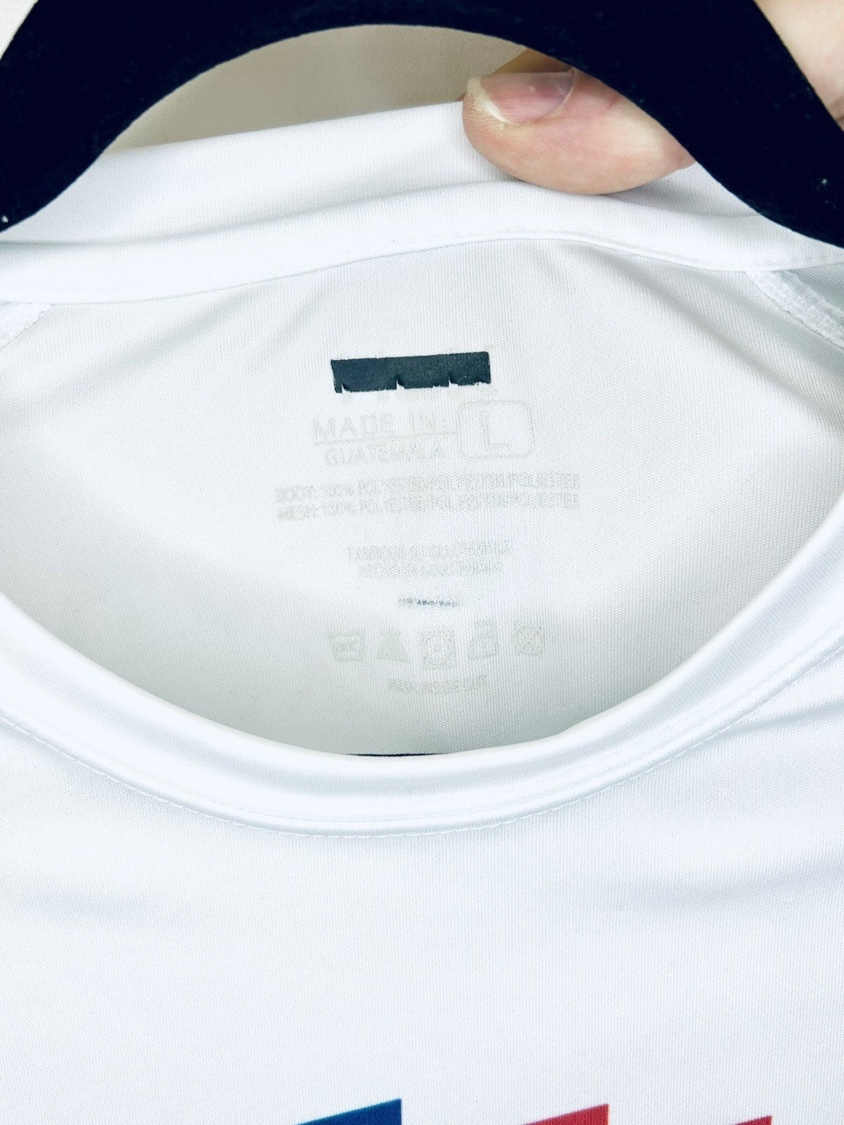 Men's Huk Pursuit Flag Long Sleeve White Shirt Size Large MSRP $45