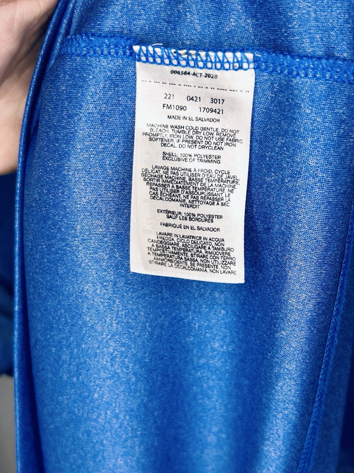 Columbia PFG Men’s Medium Performance Long Sleeve Spell Out Blue Omni Shade