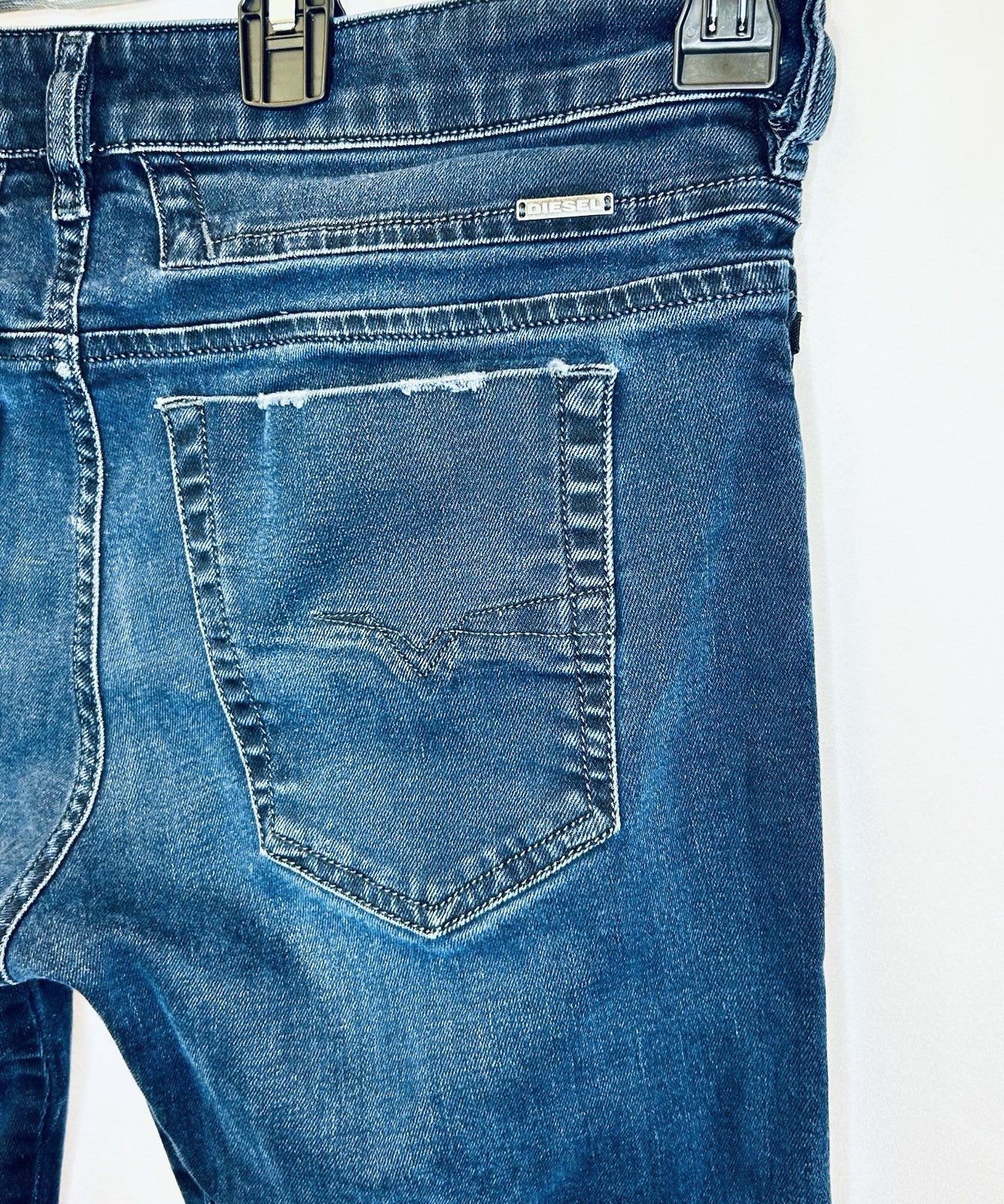 Diesel D-Bazer Tapered Leg Jeans Slim Fit Men’s Size 34x30 Dark Wash (Tag 34x32)