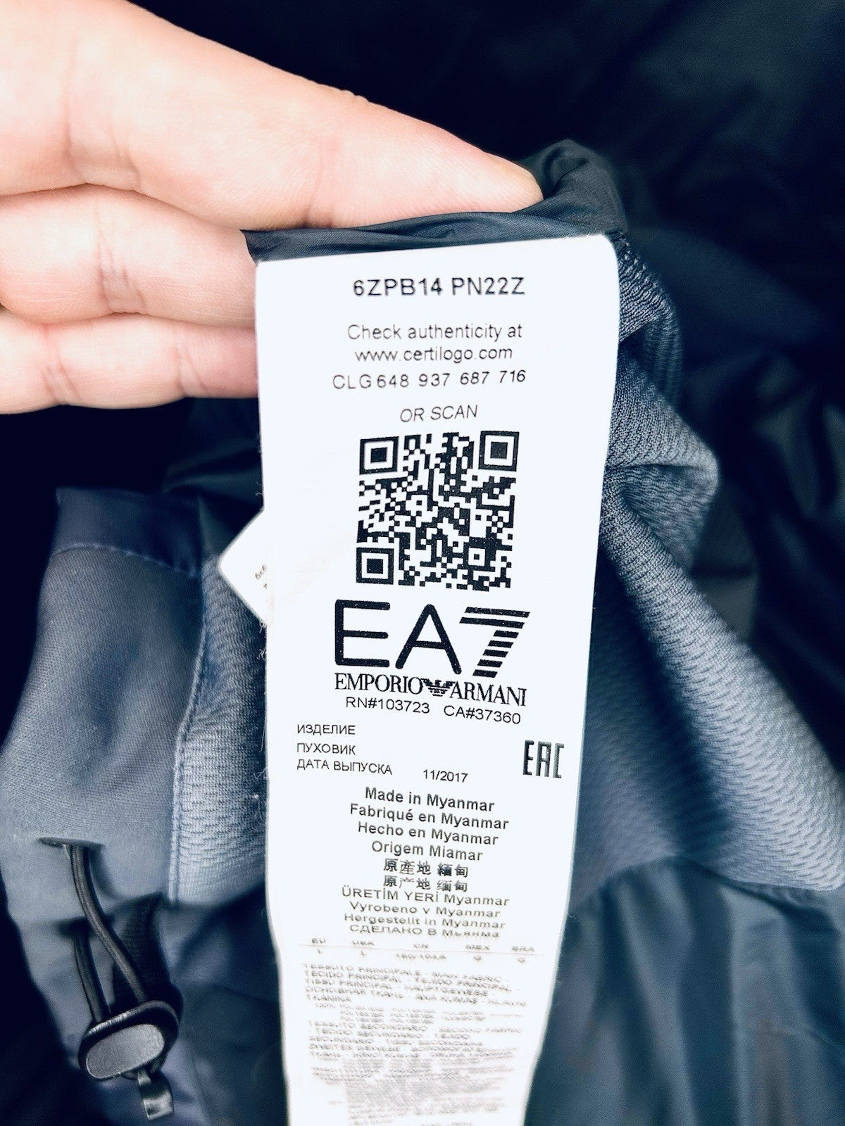 Emporio Armani EA7 Down Jacket Navy Quilted Mens Large With COA | $249 Retail