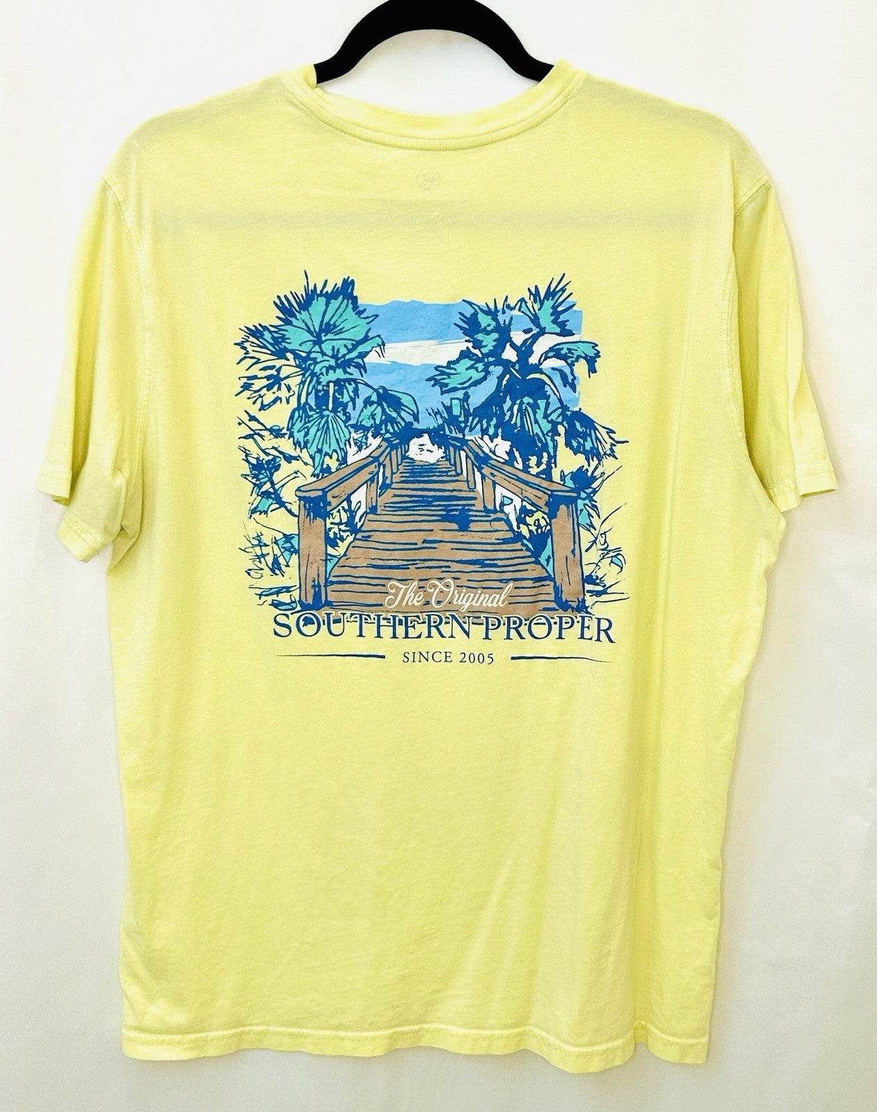 Southern Proper BEACH WALK SS TEE Men’s Medium- Fits Like Large