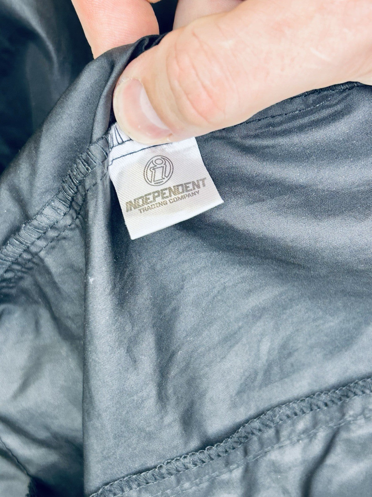 Redfin Men’s Medium Windbreaker/Rain Coat