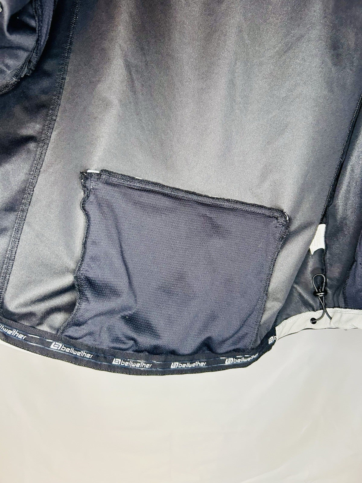Bellwether Technical Apparel Mens Lightweight Jacket Size Large