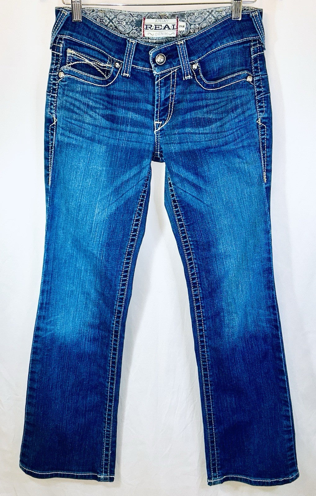 Ariat Real Denim 28R Jeans | Medium Wash | *Measure To 28x30*