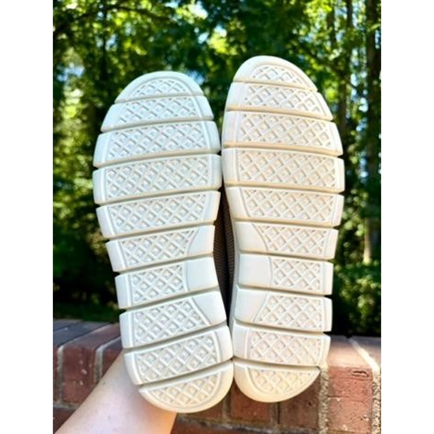 Austen Knit Casual Shoes Men's Size 7.5 Beige Slip On Elastic Laces EU 40
