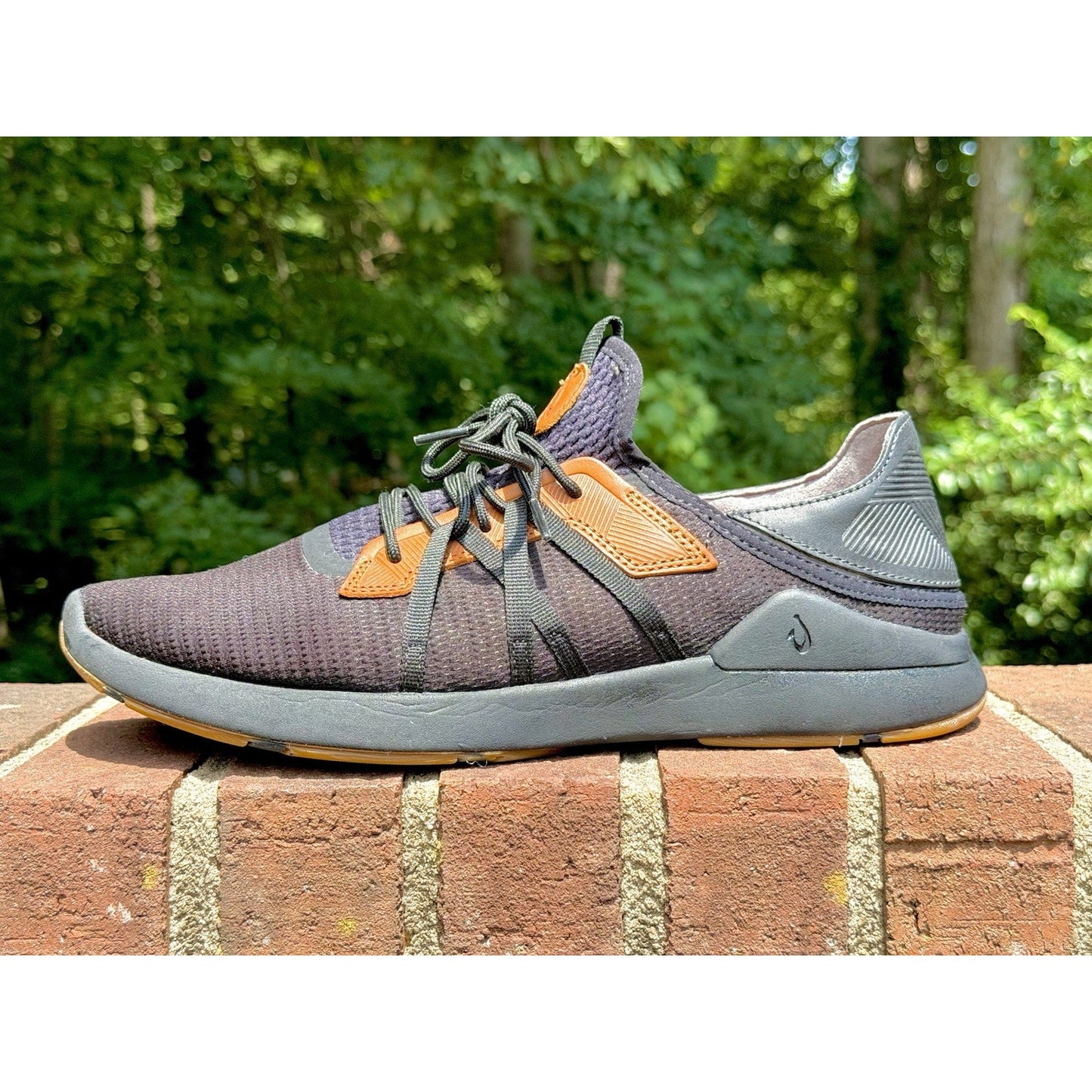 OluKai Mio Li Men’s Size 12 Lava Rock Athletic Sneakers Shoes Worn Twice