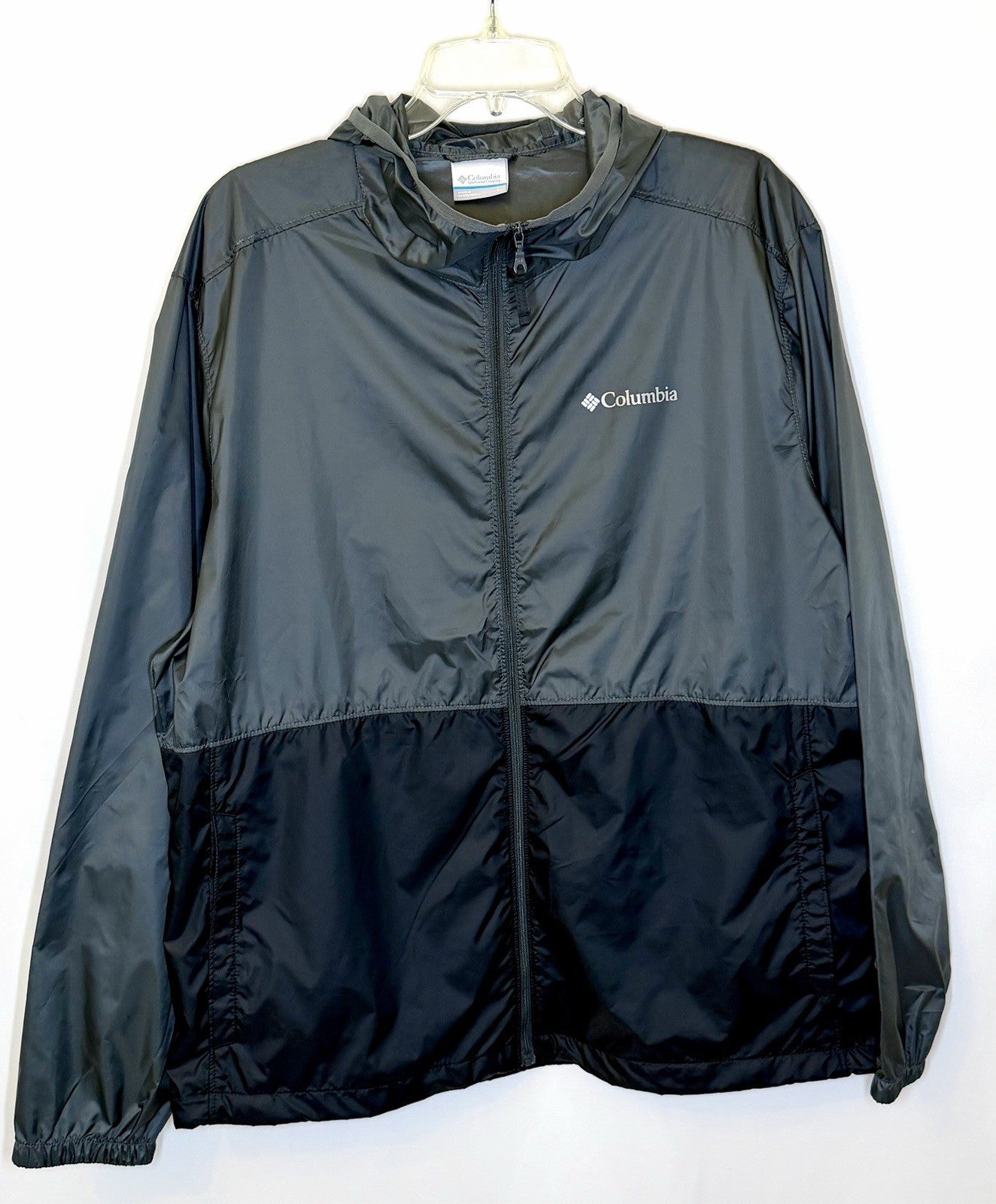 Columbia Men's Center Ridge Windbreaker Jacket / Black/Grey / Size Medium
