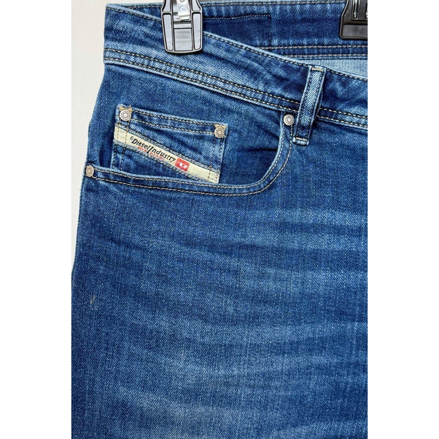 Diesel Thavar-XP Slim Skinny Jeans Men’s Medium Wash Stretch Denim Fits 36x32