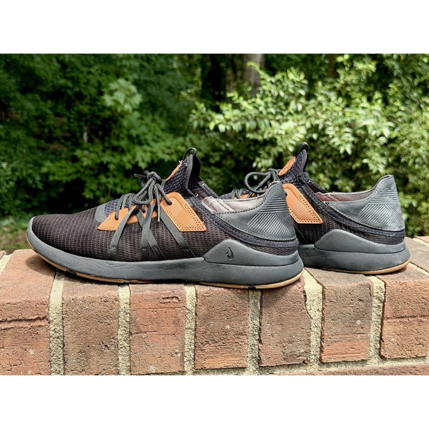 OluKai Mio Li Men’s Size 12 Lava Rock Athletic Sneakers Shoes Worn Twice