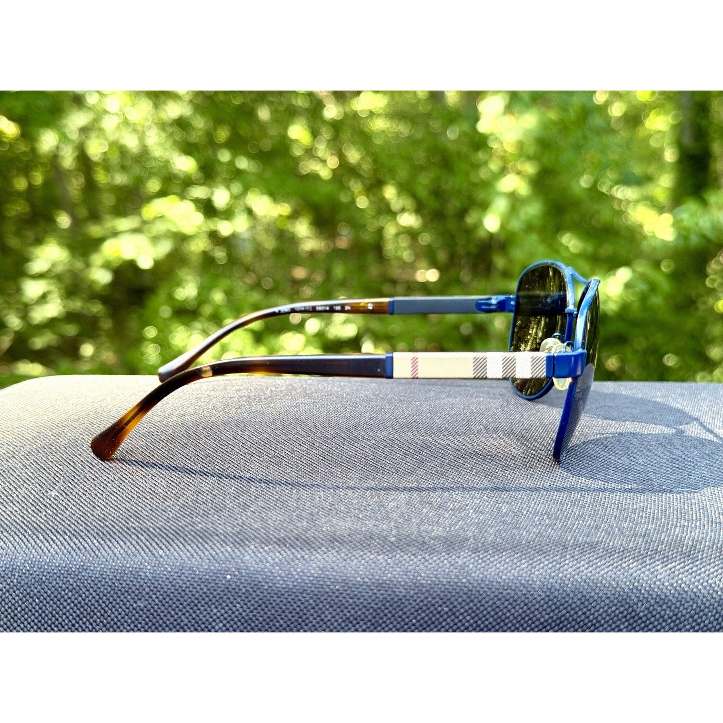 Burberry BE3080 Navy Blue Aviator Sunglasses Check Pattern Temples 59-14-135