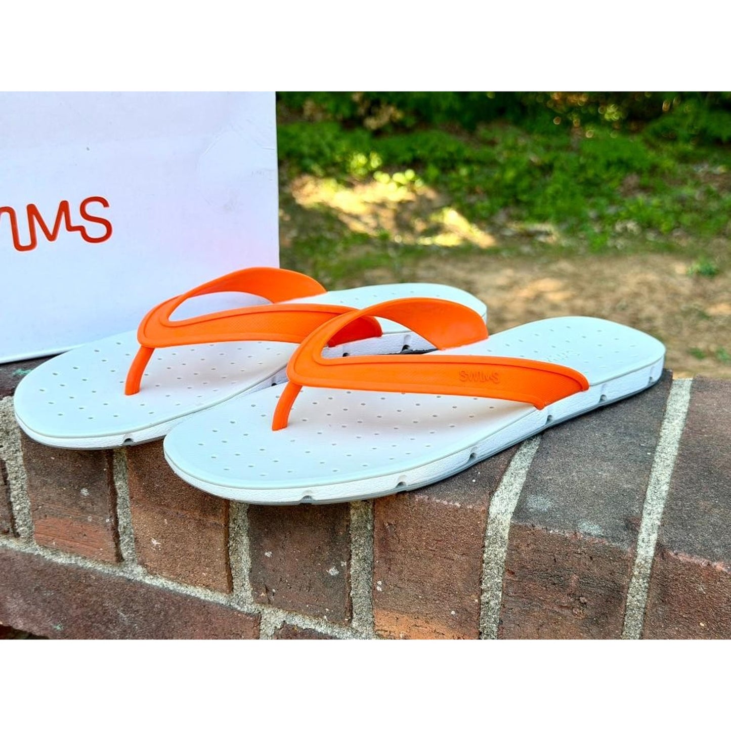 Swims Breeze Thong Sandal Mens Size 10 Orange White Gray Flip Flops 21287-589-10